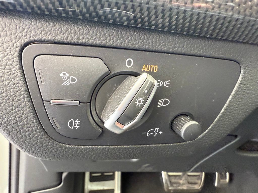Used 2019 Audi SQ5 Premium Plus AWD/4WD image 18