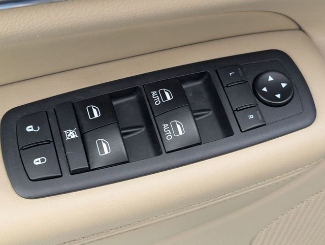 Used 2018 Jeep Grand Cherokee Limited w/ Luxury Group II image 11