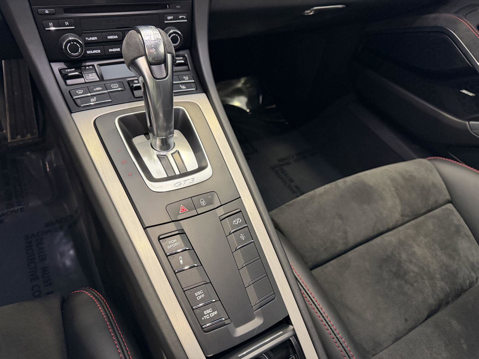 Certified 2018 Porsche 911 GT3 image 18