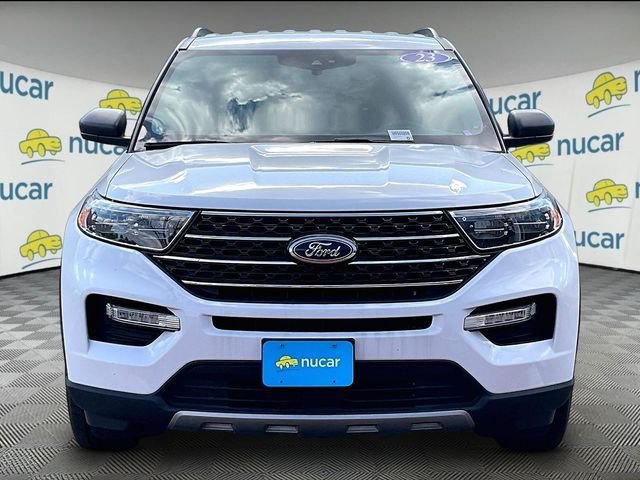 Used 2023 Ford Explorer XLT w/ Equipment Group 202A AWD/4WD image 2