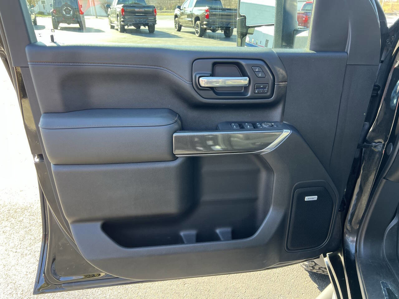 Used 2021 GMC Sierra 2500 AT4 w/ AT4 Preferred Package image 12