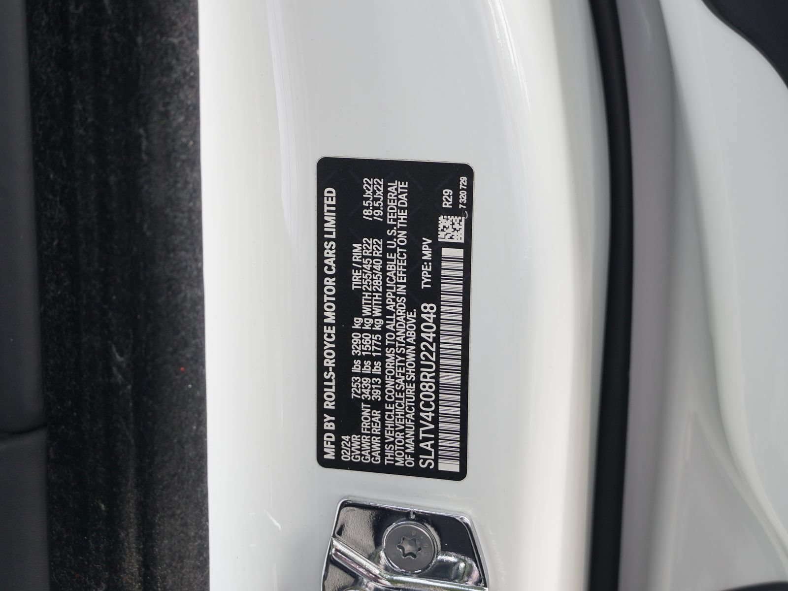 Certified 2024 Rolls-Royce Cullinan AWD/4WD image 37
