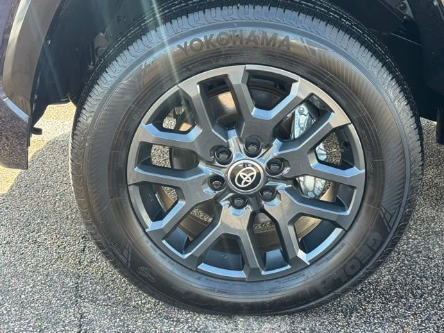 Used 2026 Toyota Tundra Platinum image 4