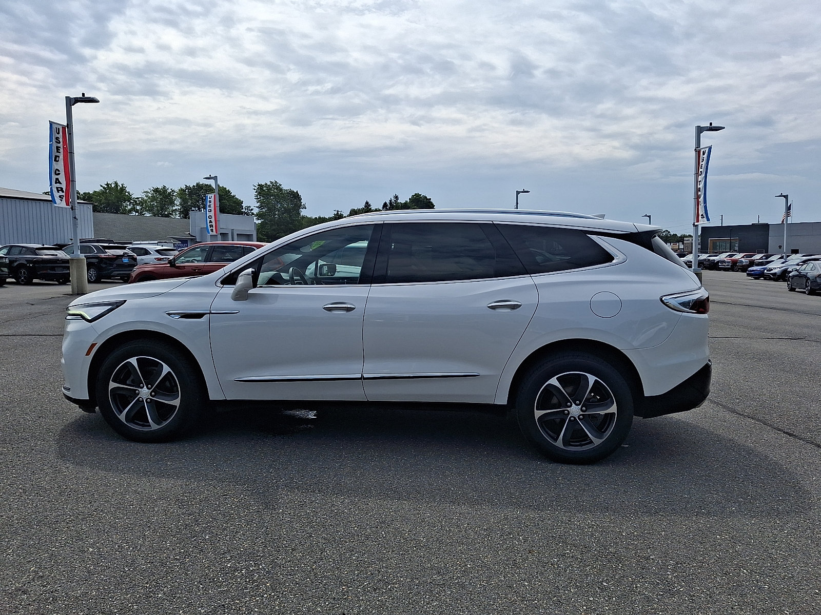 Used 2022 Buick Enclave Essence w/ Experience Buick Package AWD/4WD image 7