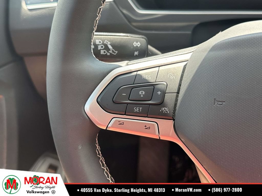 Certified 2024 Volkswagen Tiguan SE AWD/4WD image 23