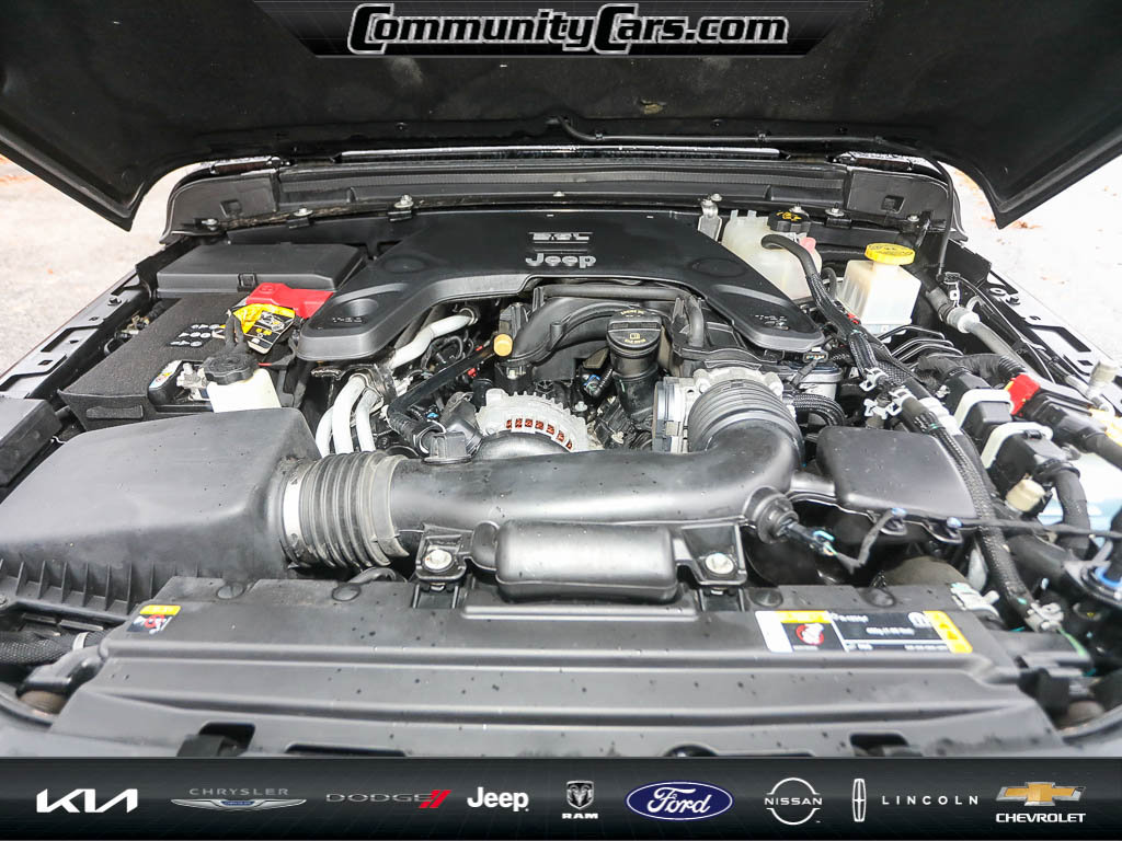 Used 2021 Jeep Gladiator Sport image 21