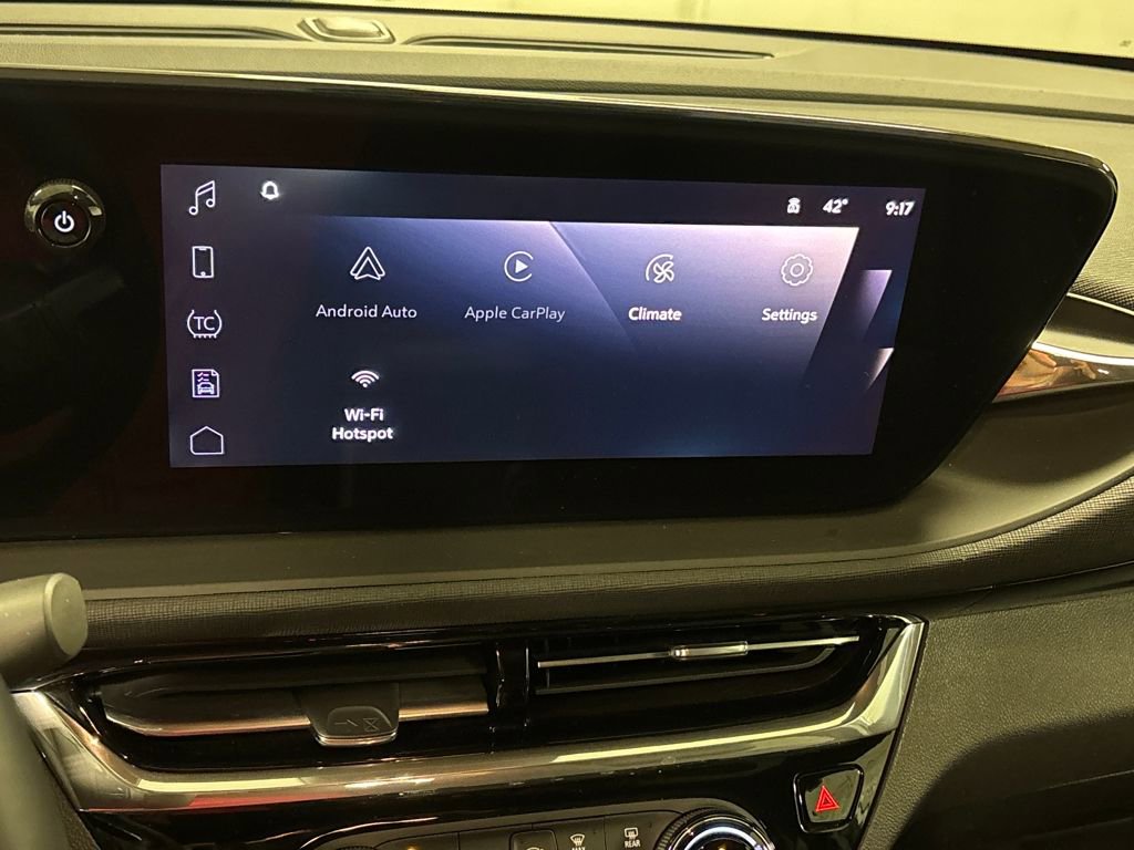 Used 2025 Buick Envista Sport Touring image 37