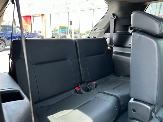 Used 2023 Mitsubishi Outlander SEL 40th Anniversary AWD/4WD image 9