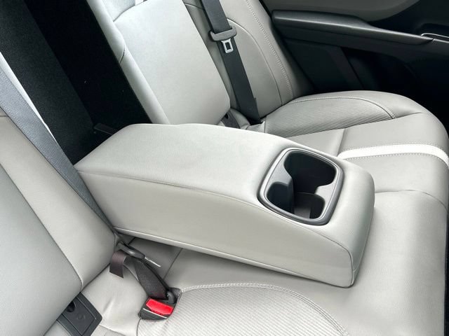 Used 2025 Toyota Camry SE AWD/4WD image 44