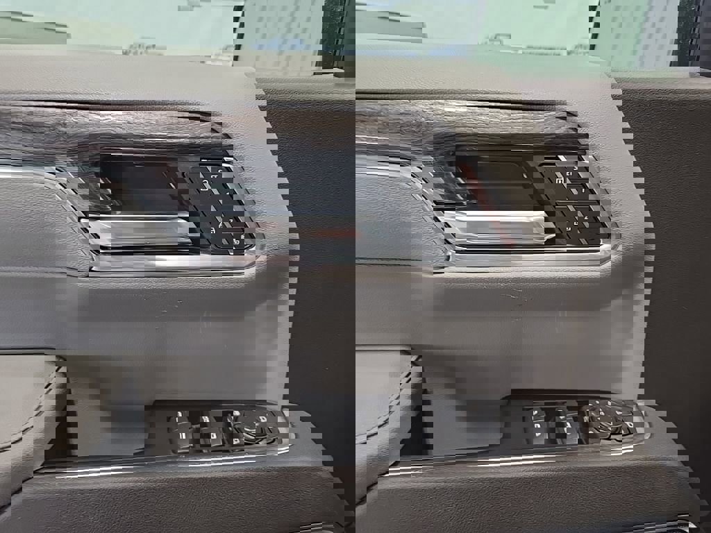 New 2026 Chevrolet Silverado 1500 LTZ w/ LTZ Premium Package image 14