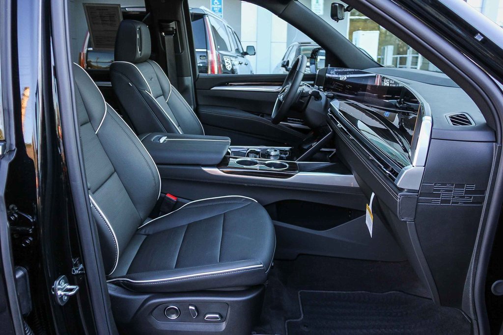 Used 2026 Cadillac Escalade Luxury image 19