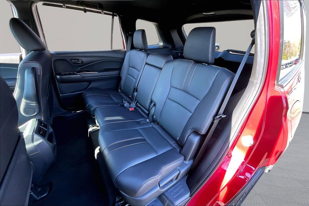 Used 2023 Honda Passport TrailSport image 17