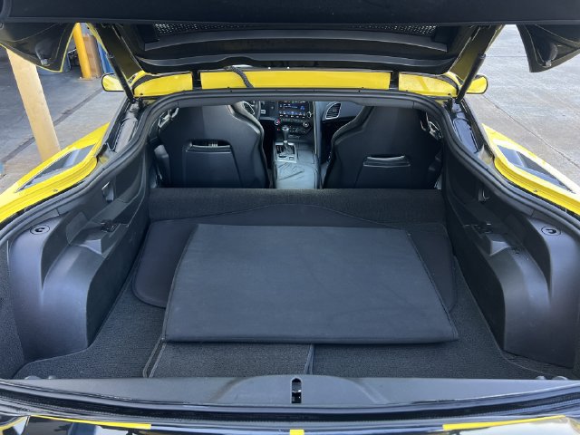 Used 2016 Chevrolet Corvette Stingray Coupe w/ 2LT Preferred Equipment Group RWD image 27
