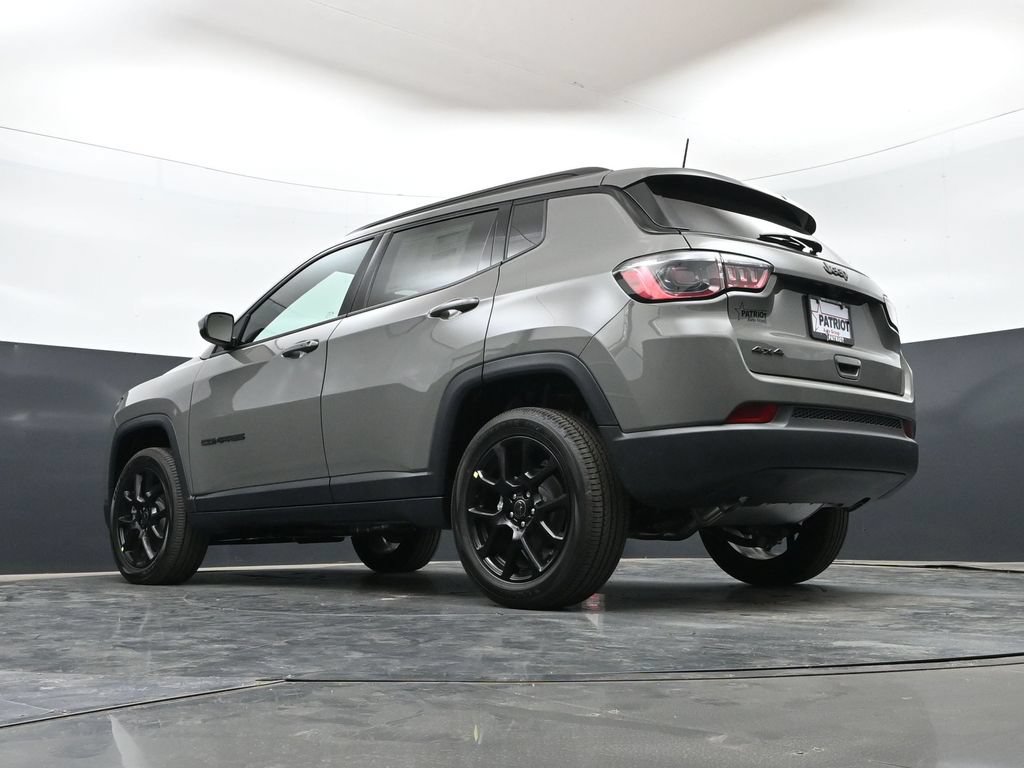 New 2026 Jeep Compass Latitude AWD/4WD image 43