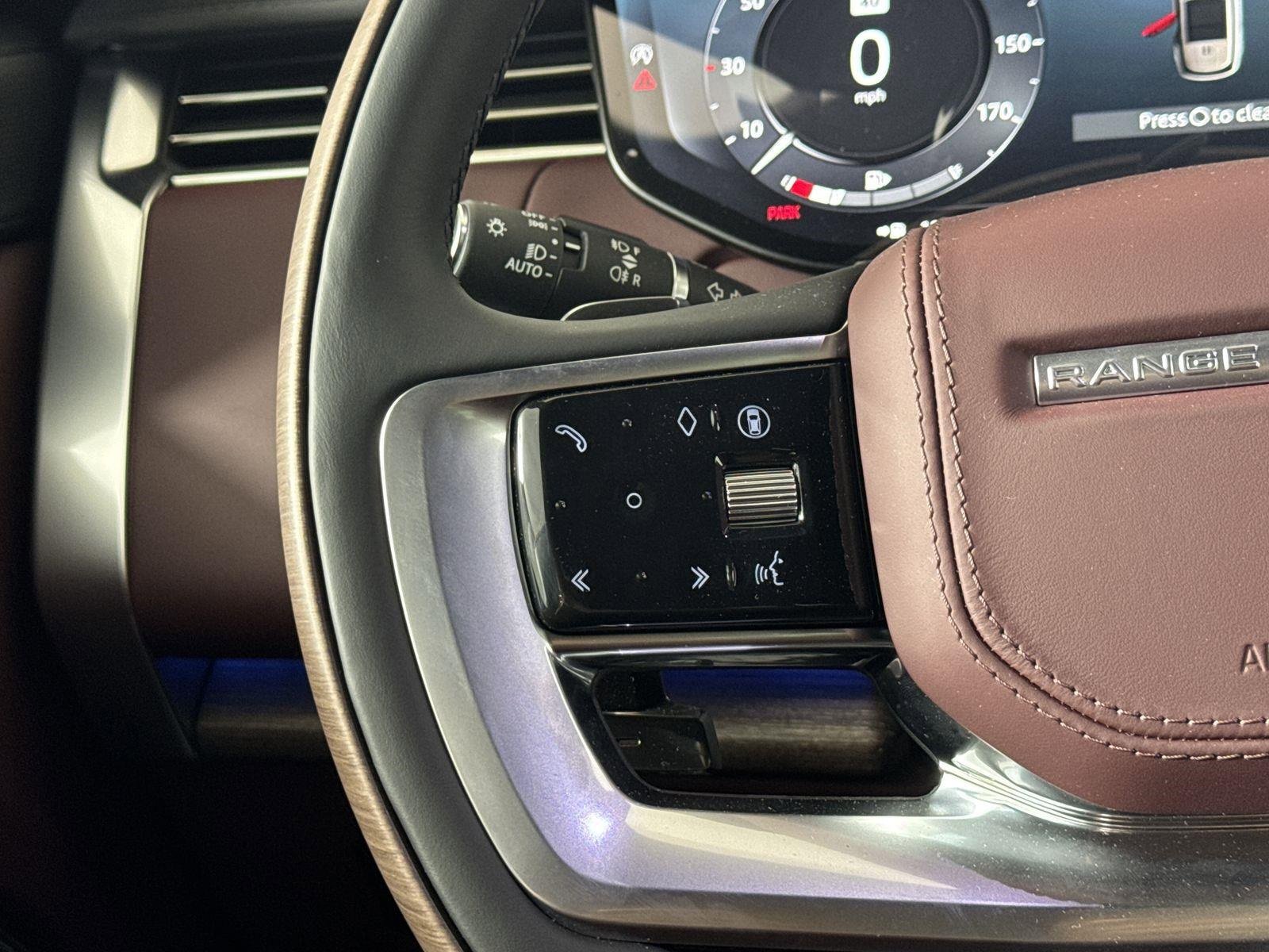 New 2025 Land Rover Range Rover SE image 13