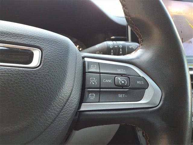 Used 2022 Jeep Compass Limited image 23