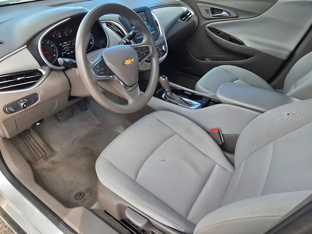 Used 2018 Chevrolet Malibu LS image 24