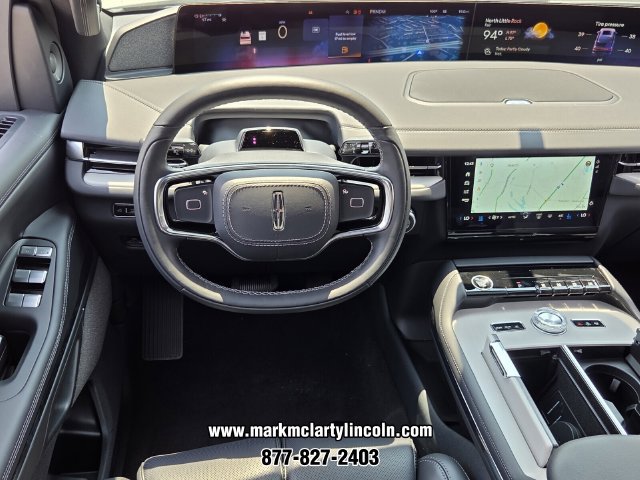 New 2027 Lincoln Navigator Reserve w/ Jet Appearance Package AWD/4WD image 11