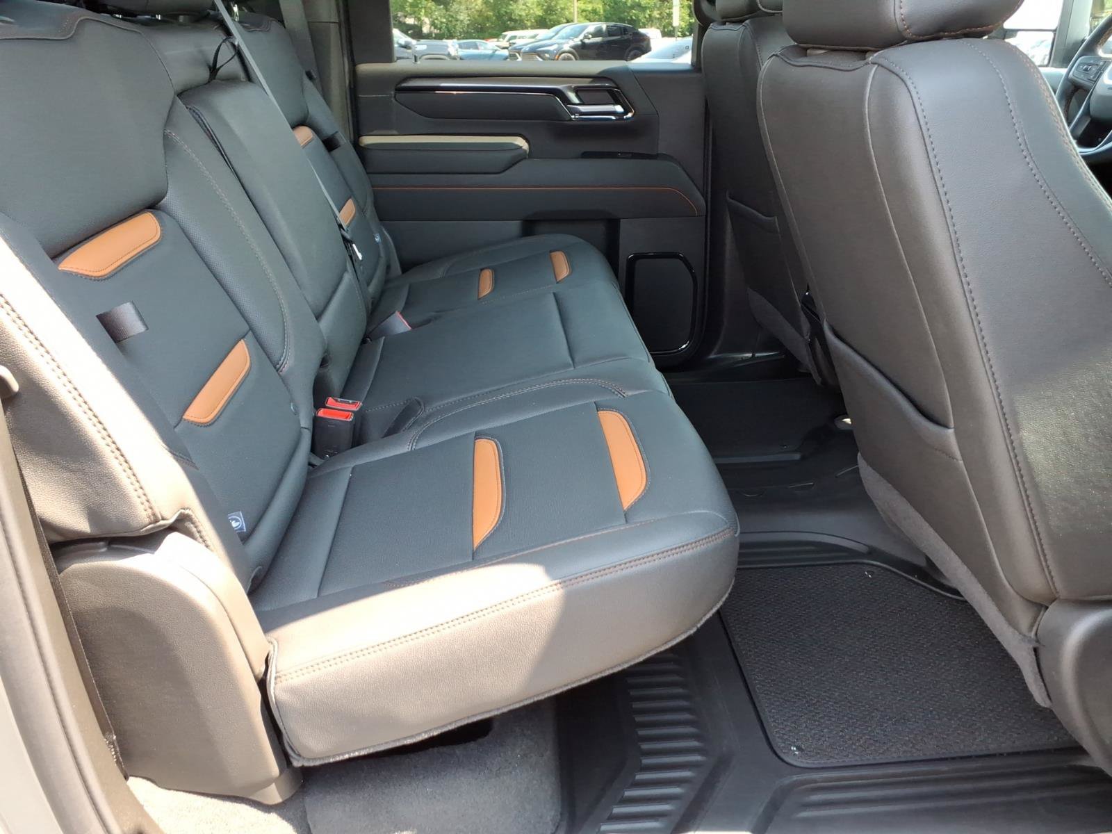 Used 2026 GMC Sierra 2500 AT4 w/ AT4 Premium Plus Package AWD/4WD image 29