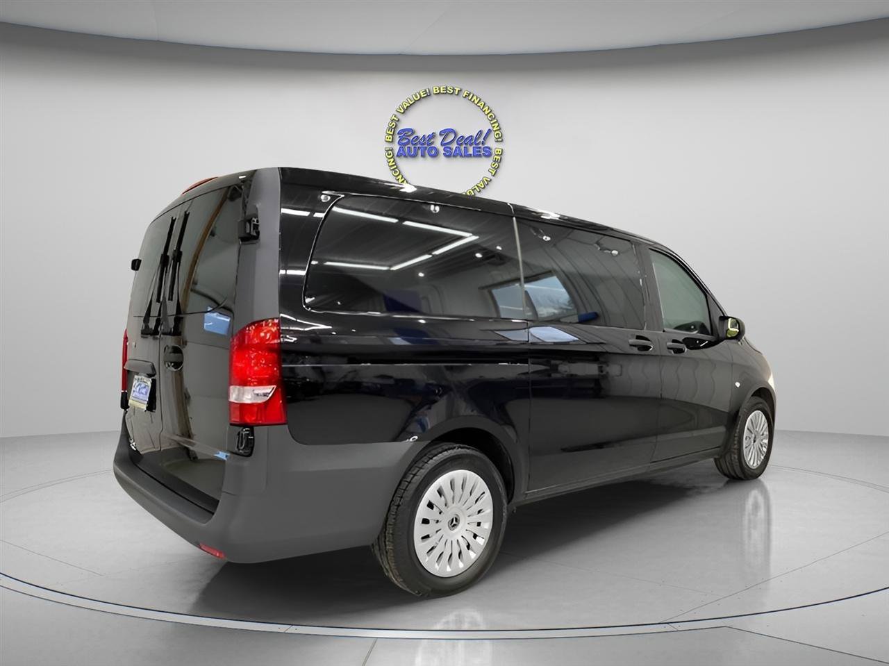 Used 2019 Mercedes-Benz Metris Passenger image 6