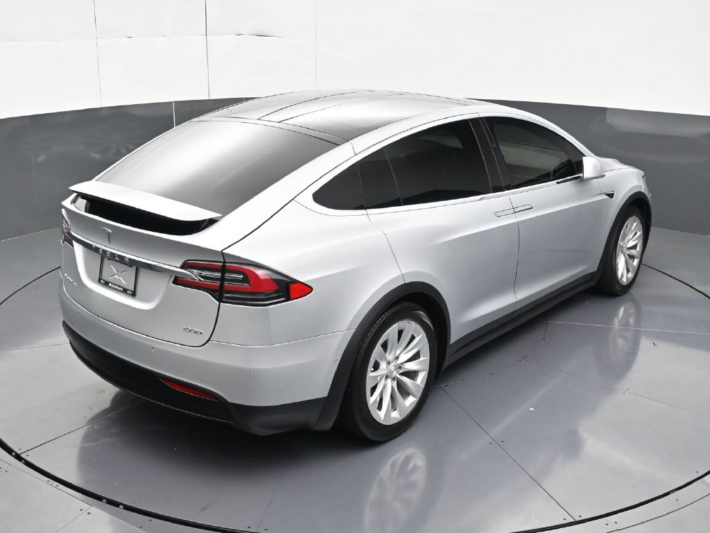 Used 2018 Tesla Model X 100D AWD/4WD image 19