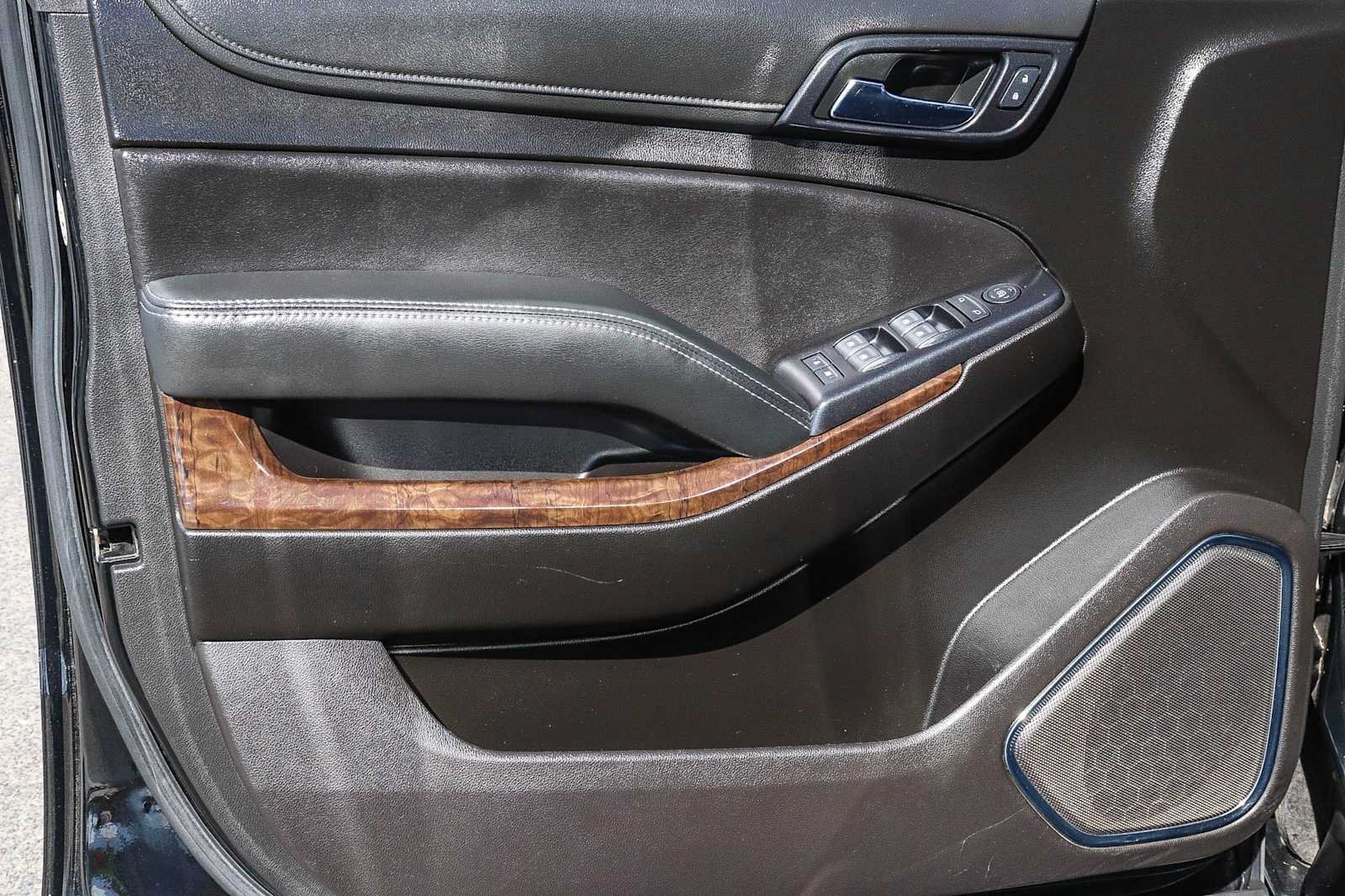 Used 2019 Chevrolet Tahoe LS RWD image 32