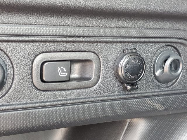Used 2020 Subaru Forester Touring AWD/4WD image 9