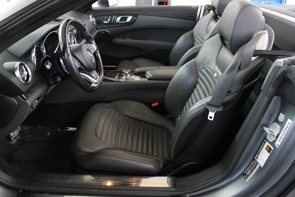 Used 2017 Mercedes-Benz SL 550 image 19