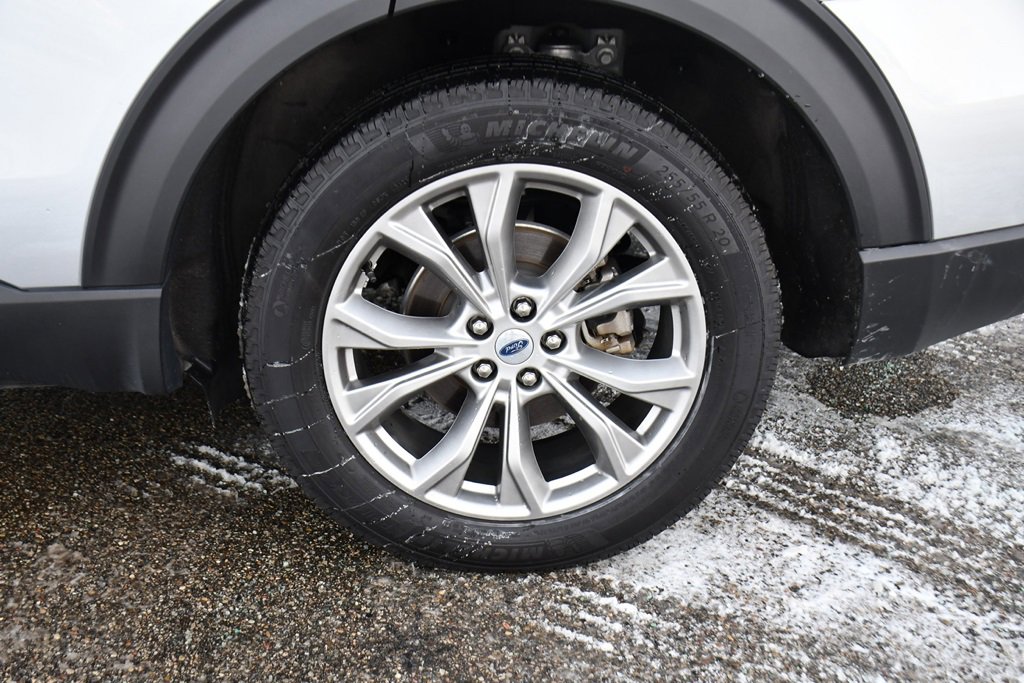 Used 2023 Ford Explorer XLT w/ Equipment Group 202A image 23