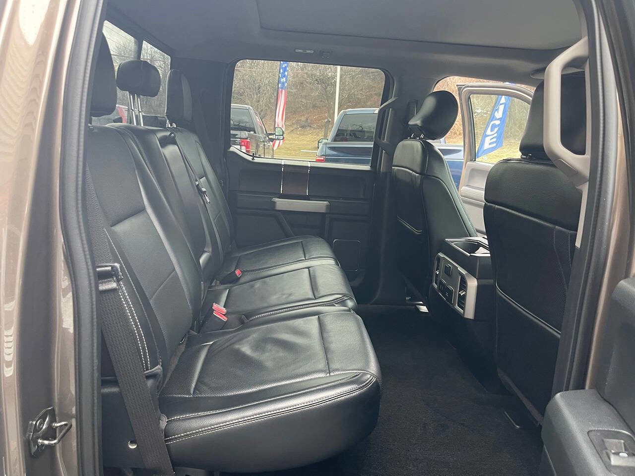 Used 2017 Ford F150 Lariat image 27