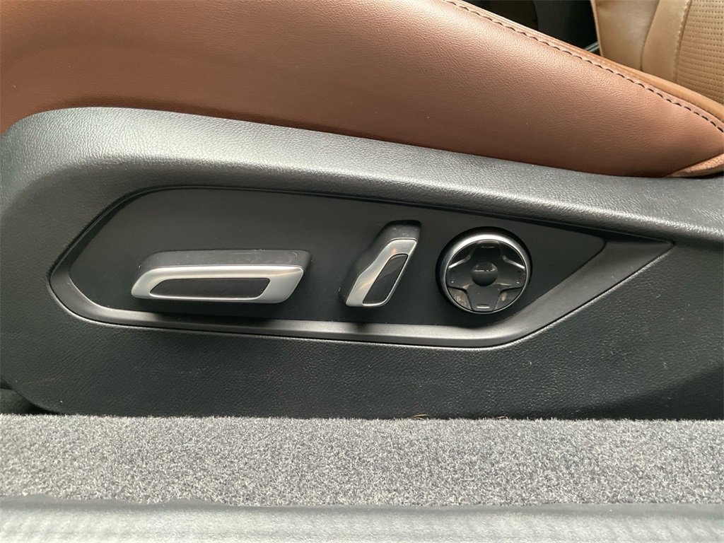 Used 2021 Acura TLX w/ Technology Package image 29