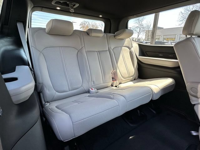 New 2026 Jeep Grand Wagoneer Limited w/ Convenience Group I AWD/4WD image 30