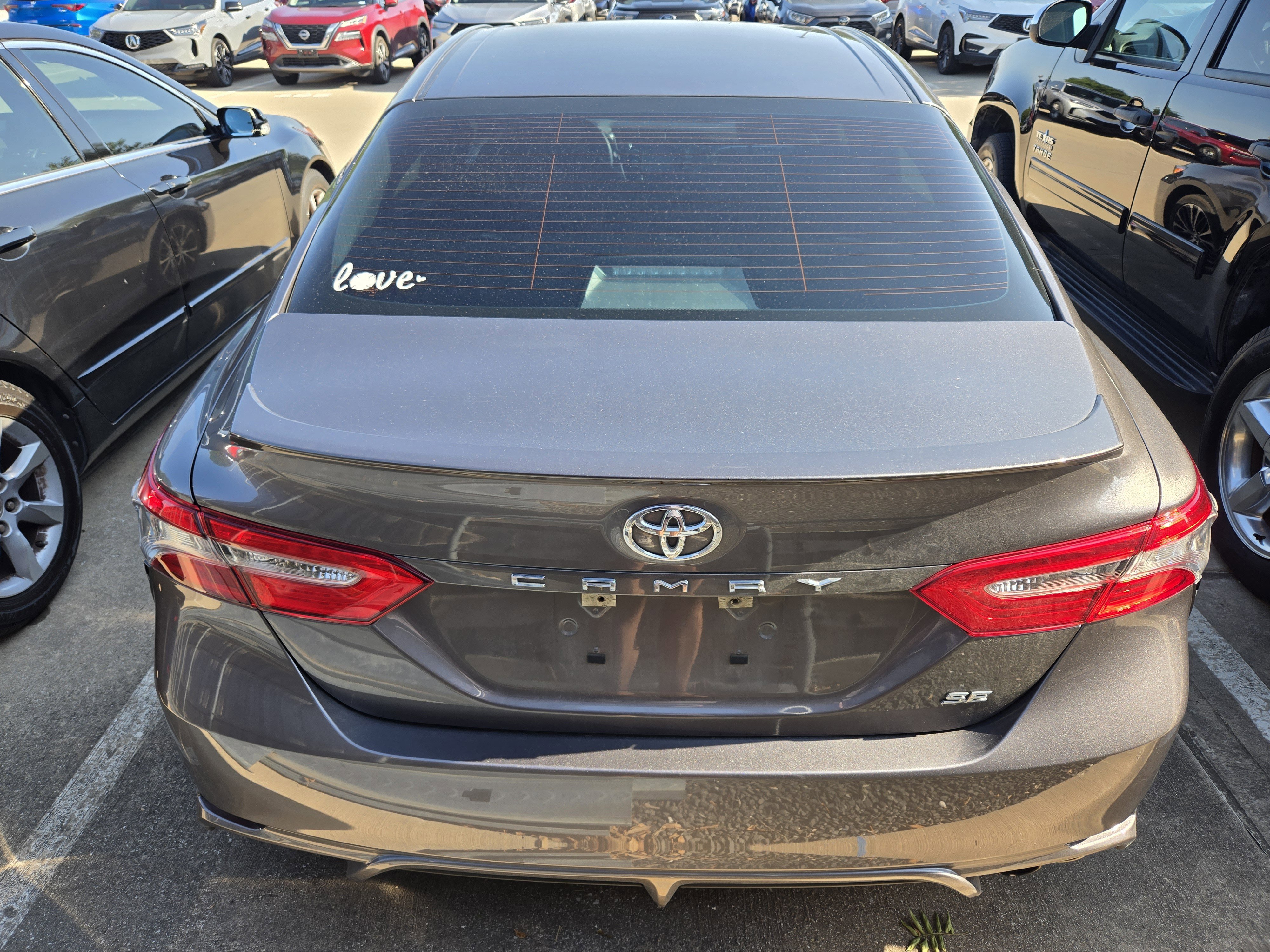 Used 2018 Toyota Camry SE w/ Convenience Package FWD image 6