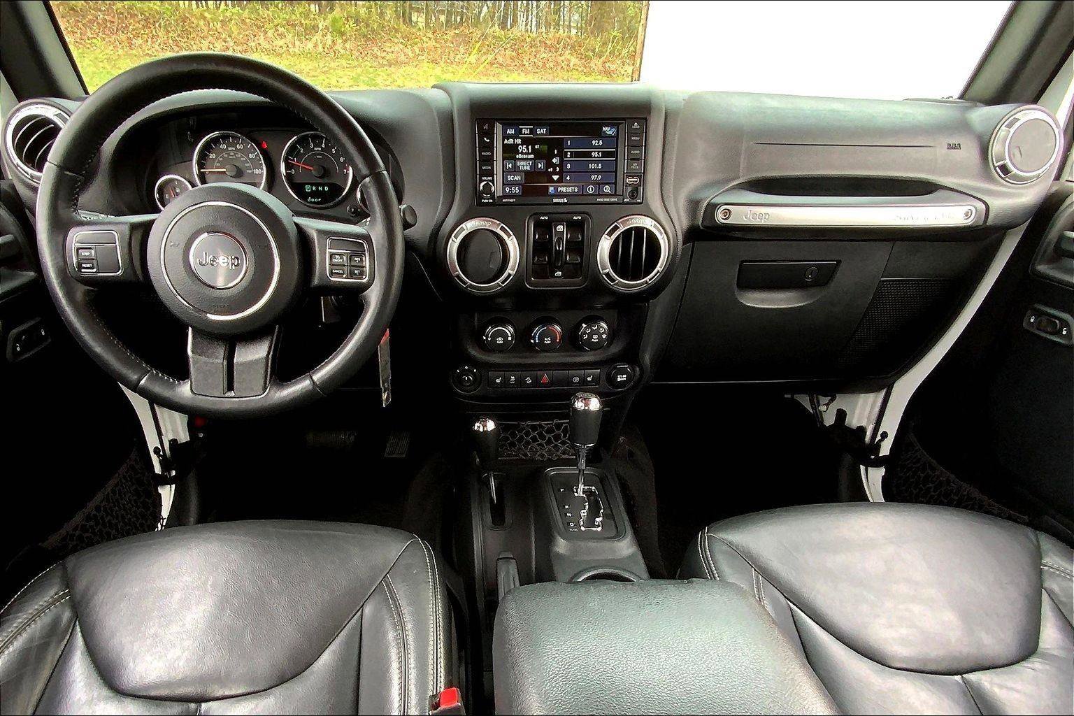 Used 2016 Jeep Wrangler Unlimited Sahara w/ Dual Top Group image 12