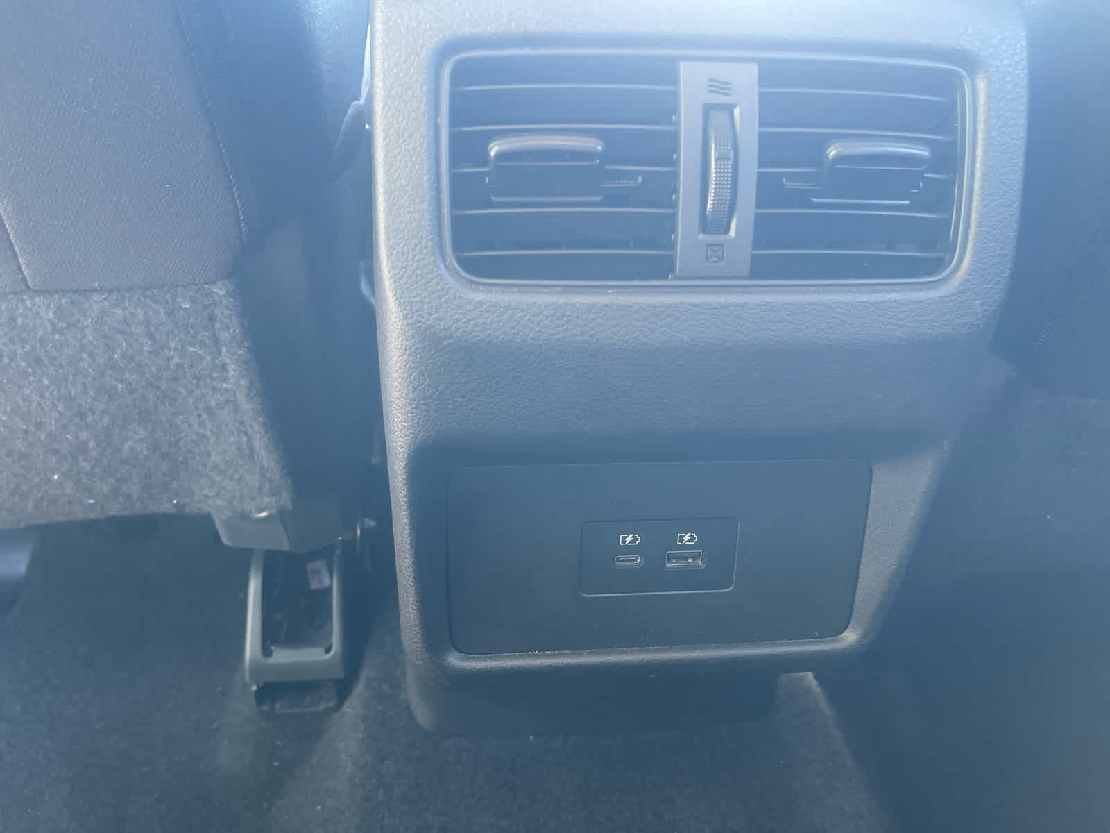 Used 2023 Nissan Rogue SV FWD image 31