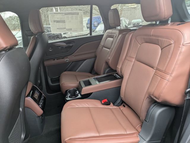 New 2026 Lincoln Aviator Reserve w/ Jet Appearance Package image 13