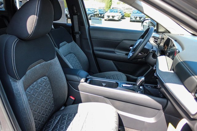 New 2026 Nissan Kicks SV image 17