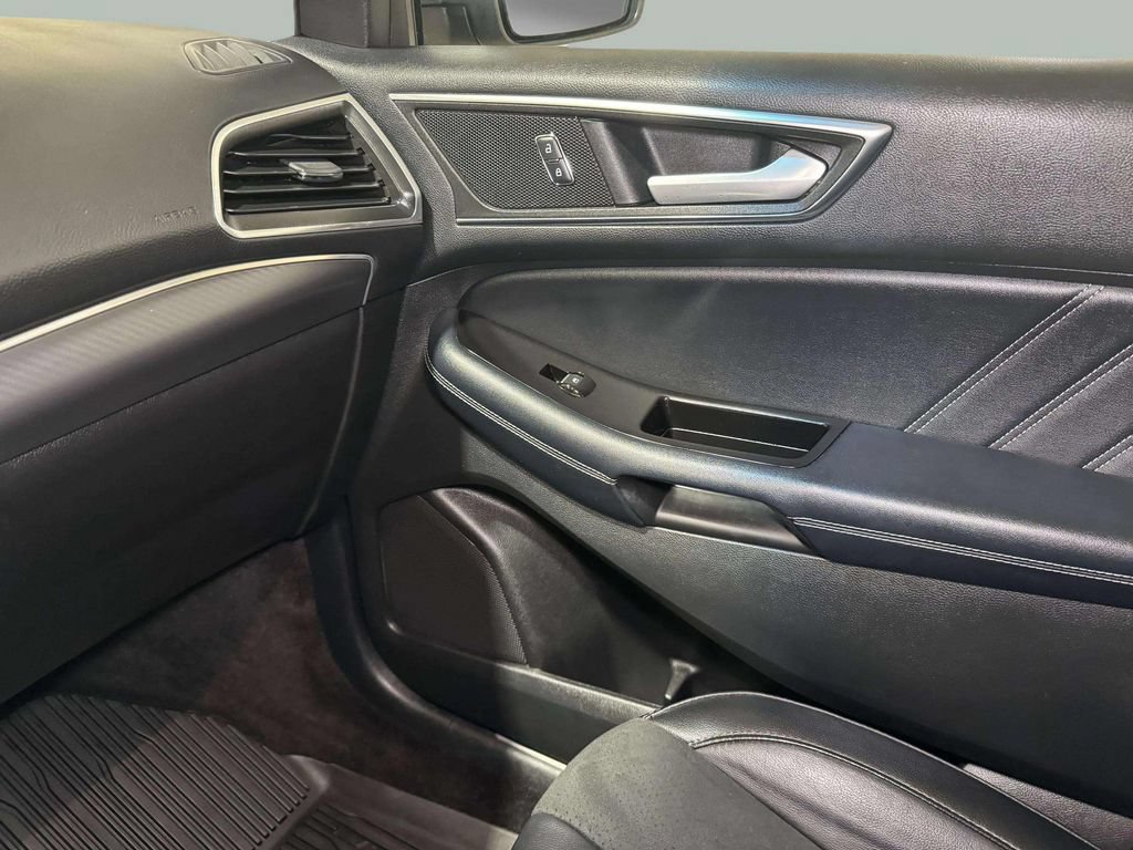 Used 2016 Ford Edge Sport w/ Equipment Group 401A AWD/4WD image 22