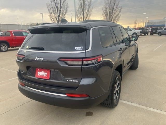 Certified 2024 Jeep Grand Cherokee L Limited w/ Luxury Tech Group II image 8