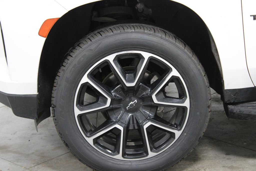 Used 2022 Chevrolet Tahoe RST w/ Luxury Package image 19