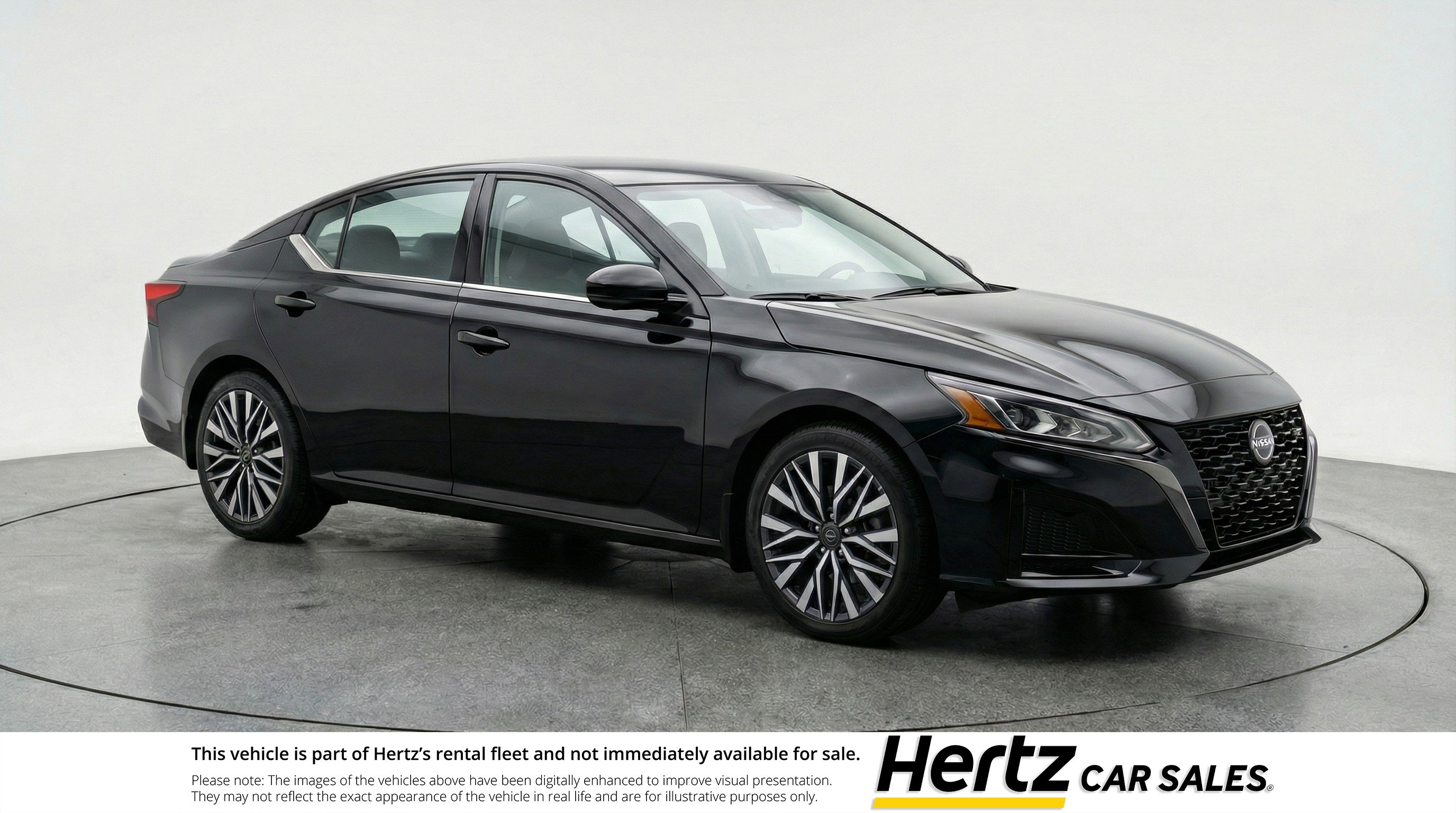 Used 2025 Nissan Altima 2.5 SV image 1