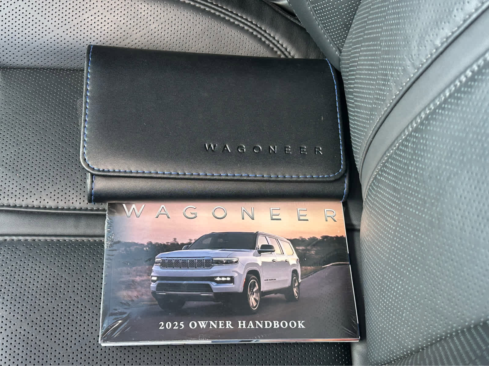 Used 2025 Jeep Grand Wagoneer Series II Obsidian w/ Quick Order Packagew 28T AWD/4WD image 71