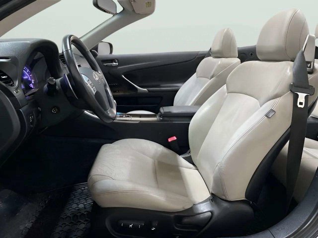 Used 2011 Lexus IS 350C w/ Luxury Pkg RWD image 24