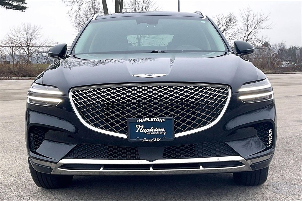 Used 2025 Genesis GV70 2.5T image 3