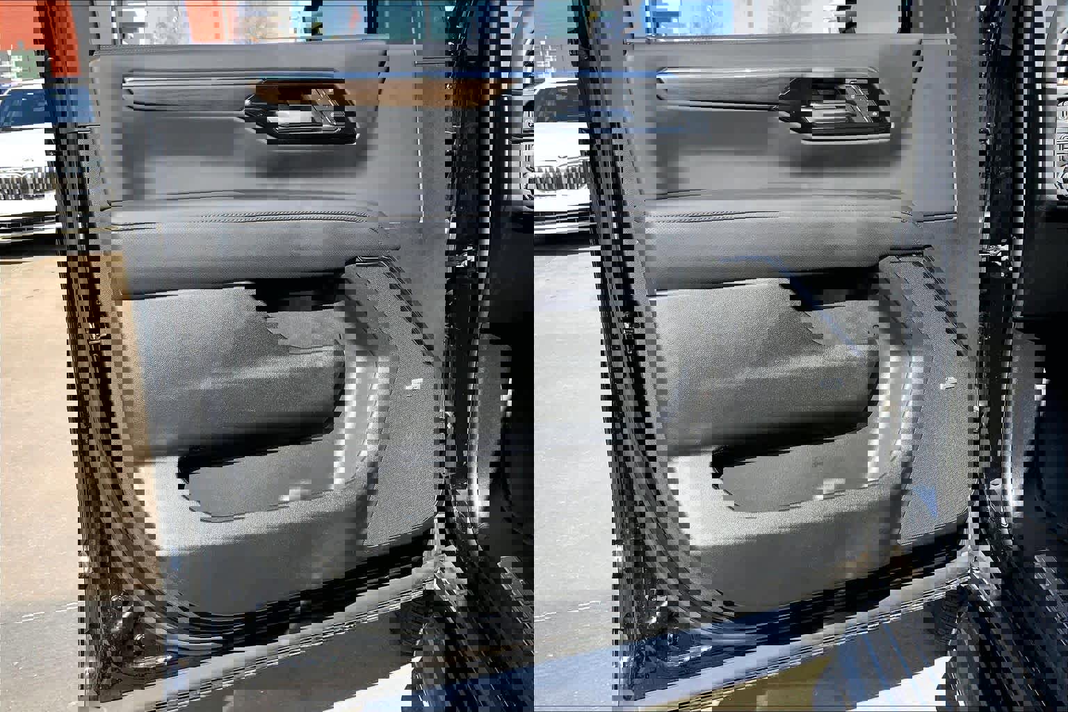 Used 2025 Chevrolet Tahoe High Country w/ Sun And Tow Package image 20