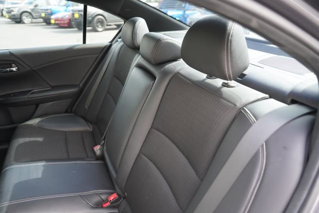 Used 2016 Honda Accord Sport image 13