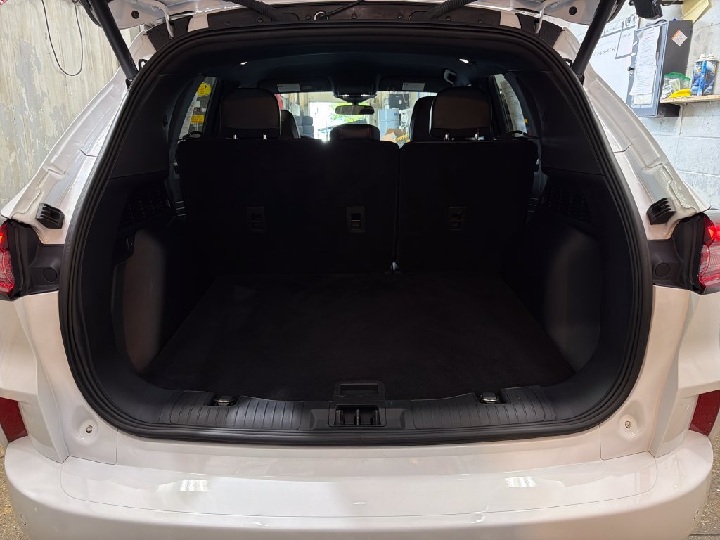 Used 2023 Ford Escape ST-Line w/ Tech Pack #1 AWD/4WD image 28