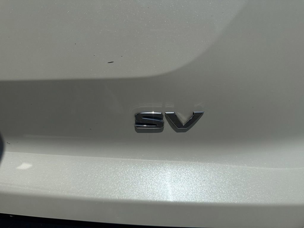 Used 2024 Nissan Pathfinder SV image 16