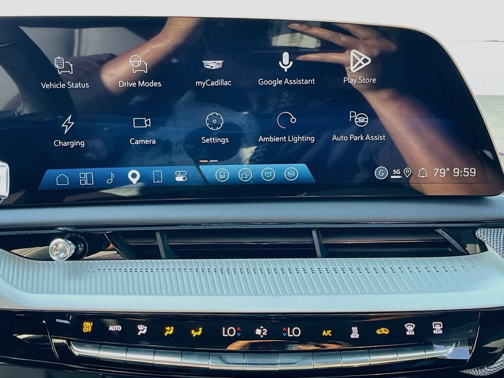 New 2027 Cadillac Optiq Luxury RWD image 22