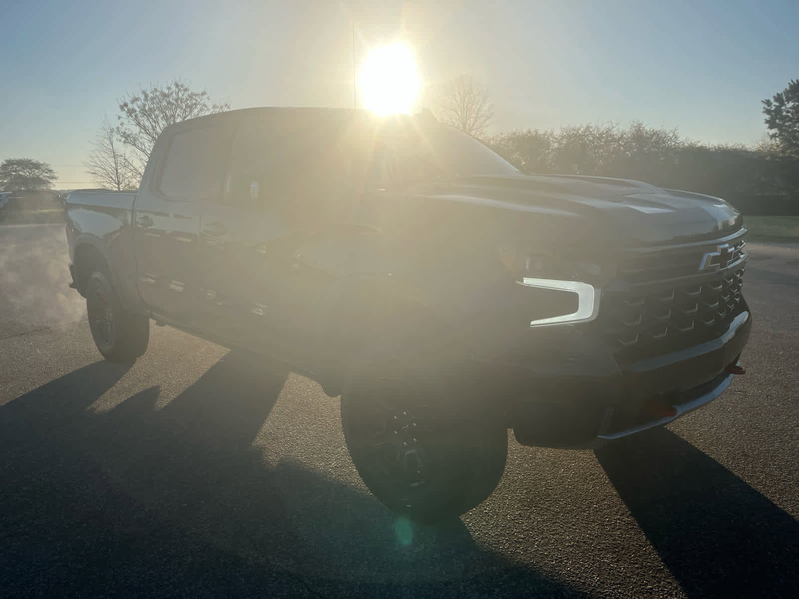 Used 2023 Chevrolet Silverado 1500 ZR2 w/ Technology Package image 8